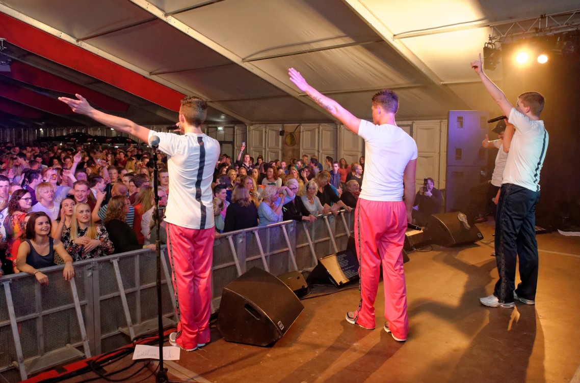 Meezingfestijn Nijeveen 2014 - 04