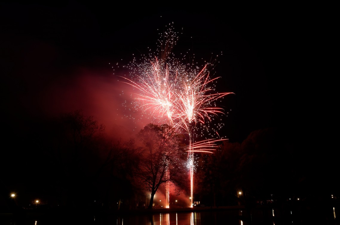 Oranje Vuurwerk Wilhelminapark Koningsdag 2014 - 3