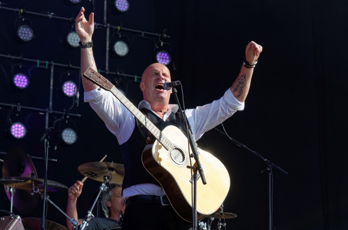Bevrijdingsfestival Overijssel 2014 - BLØF - 9