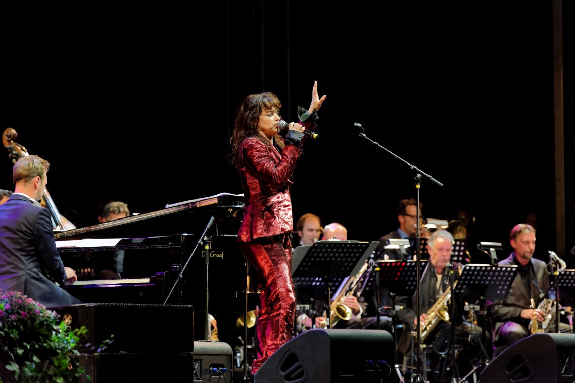 Live in Meppel - Prinsengrachtconcert - Ellen ten Damme - 1