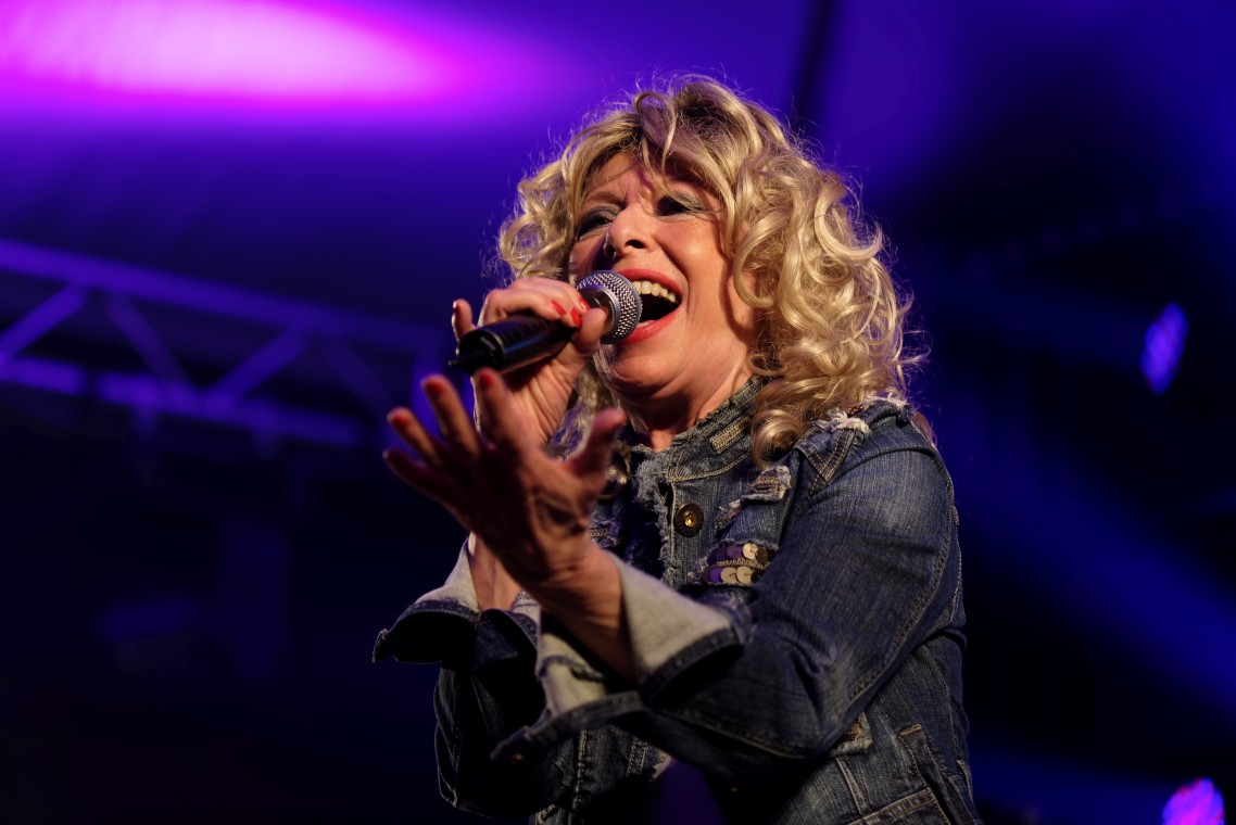 Meezingfestijn Nijeveen 2015 - Bonnie St Claire - 3