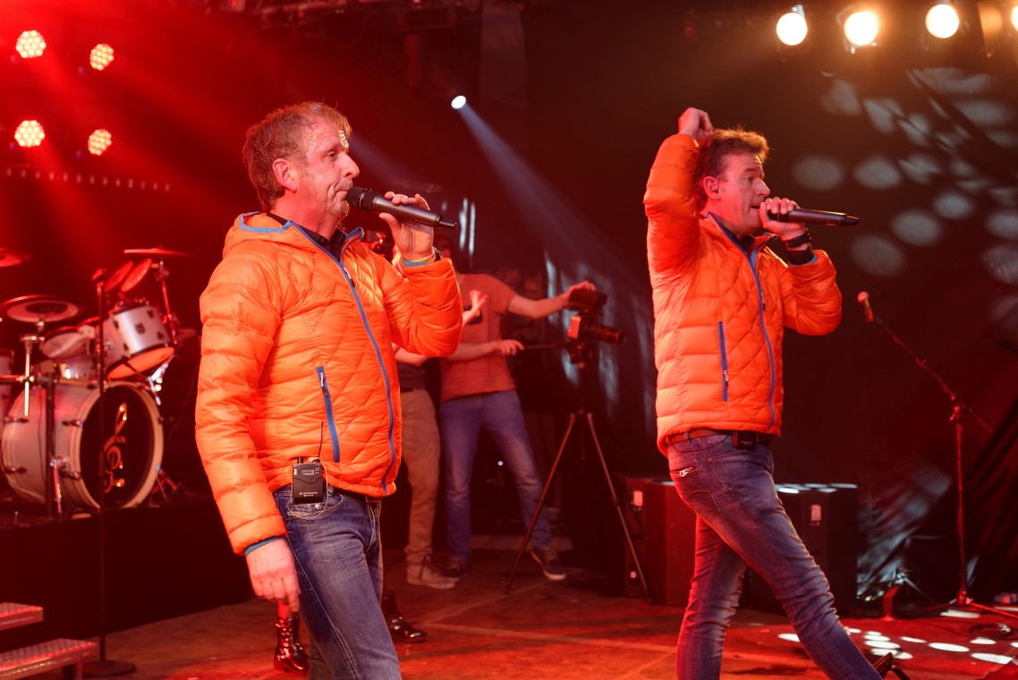 Meezingfestijn Nijeveen 2015 - De Dikdakkers - 4