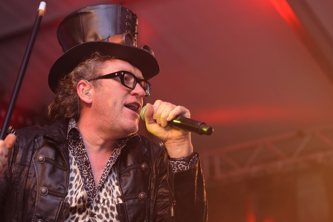 Meezingfestijn Nijeveen 2015 - Papa di Grazzi - 2