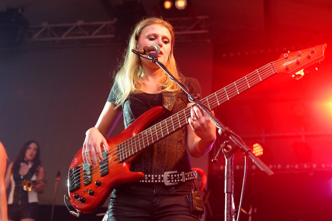 Meezingfestijn Nijeveen 2015 - Papa di Grazzi - 4