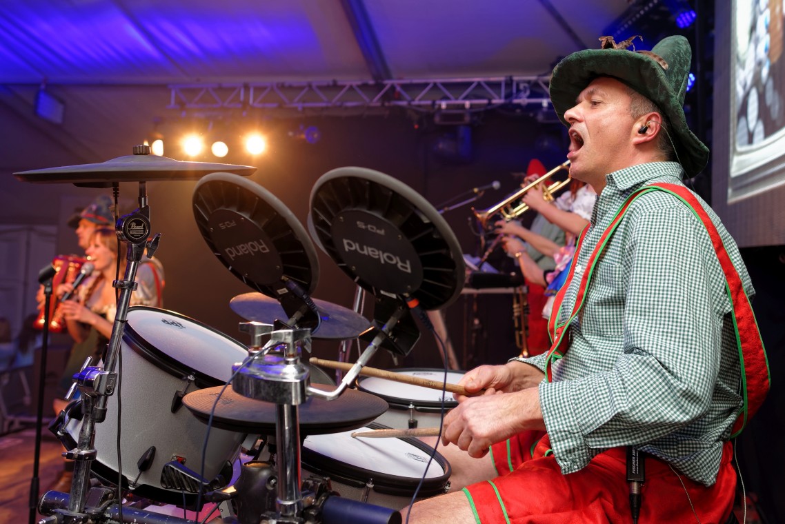 Meezingfestijn Nijeveen 2015 - Papa di Grazzi - 5