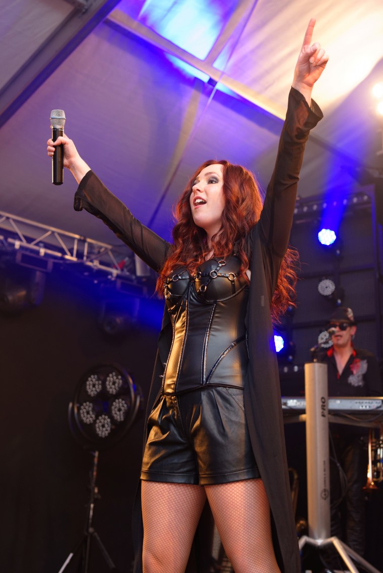 Meezingfestijn Nijeveen 2015 - Papa di Grazzi - 8