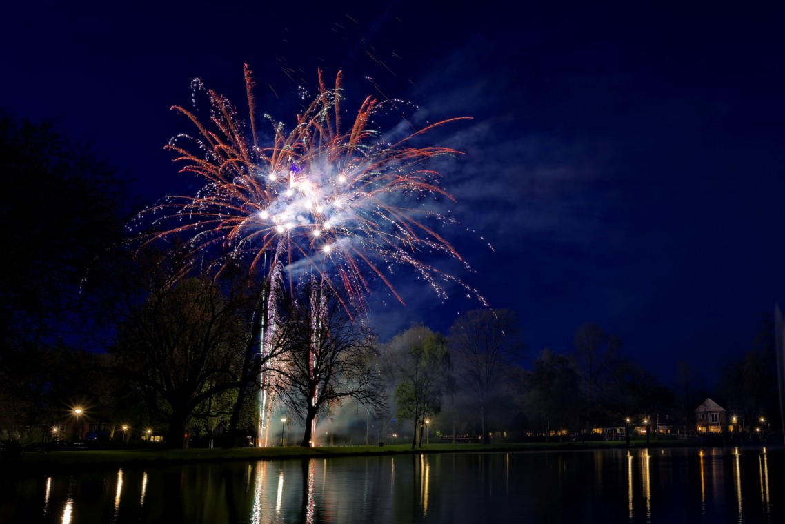 Oranje Vuurwerk Wilhelminapark - Koningsdag 2015 - 6
